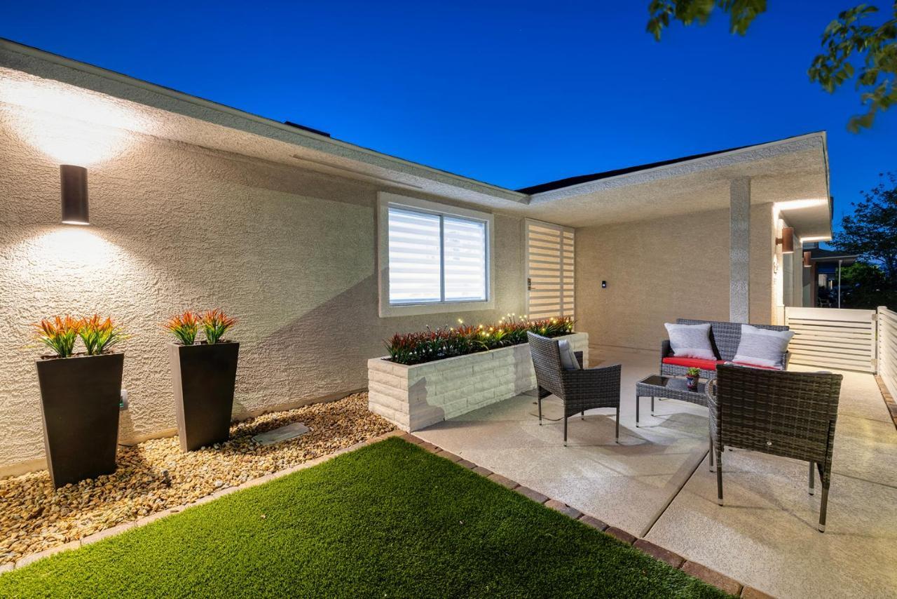 Single Story Minutes From Summerlin With Rv Parking & Dog Friendly ラスベガス エクステリア 写真
